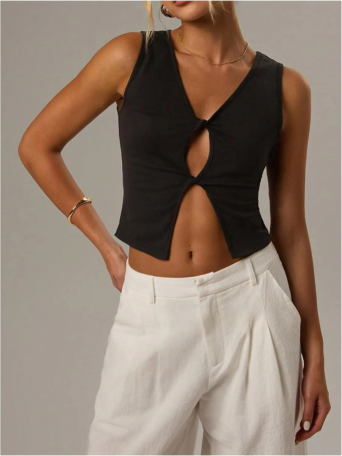 Milumia Women's Cut Out Twist Front Split Hem Tank Top Sexy V Neck Sleeveless Crop Tops